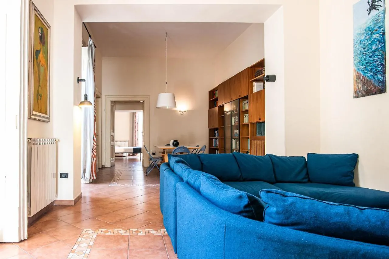 Maiorani Family Apartment Nel Centro Di Napoli Naples