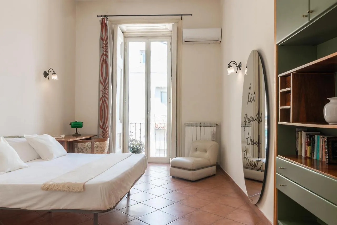 Maiorani Family Apartment Nel Centro Di Napoli 0*, Naples Italie