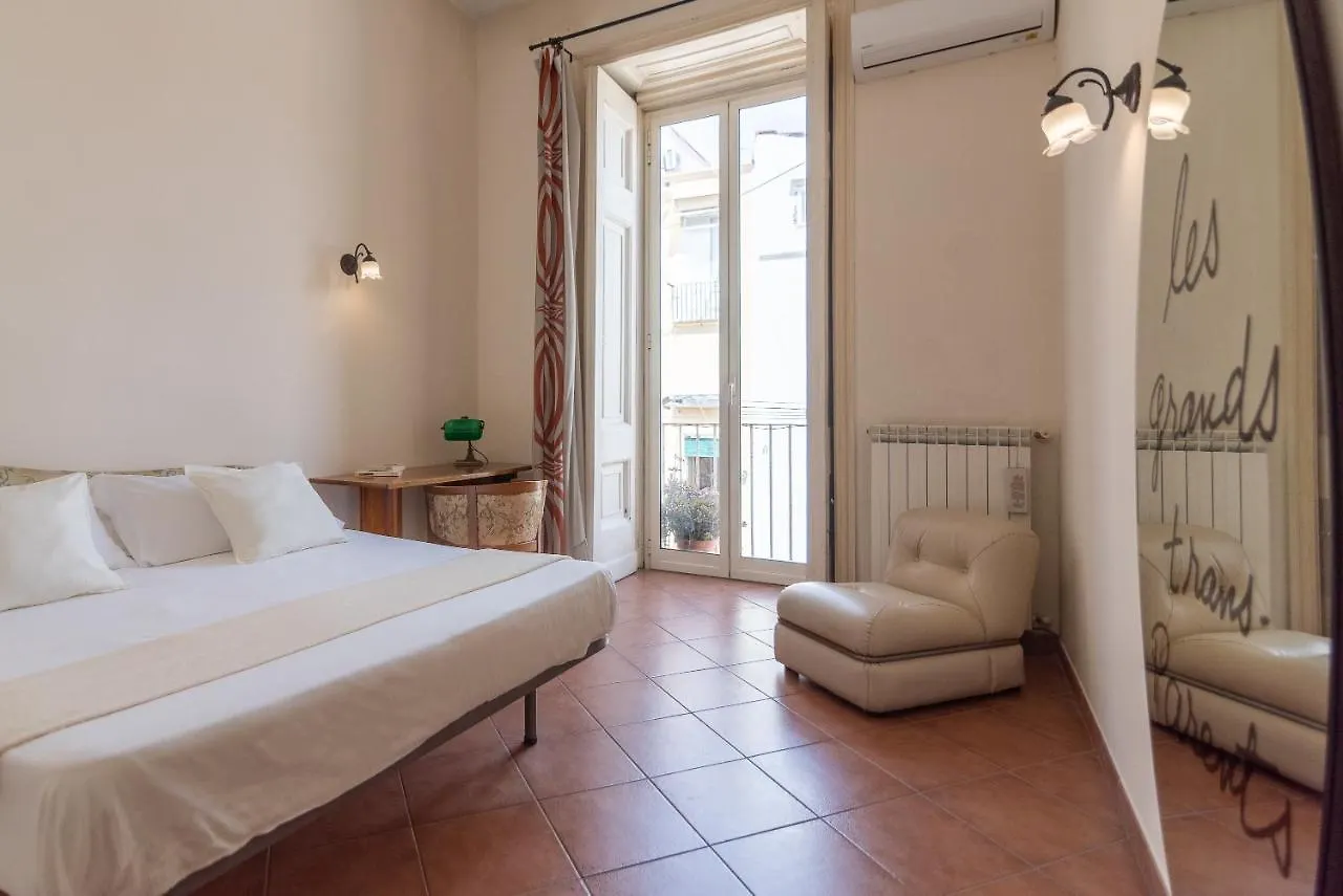 Maiorani Family Apartment Nel Centro Di Napoli Italie